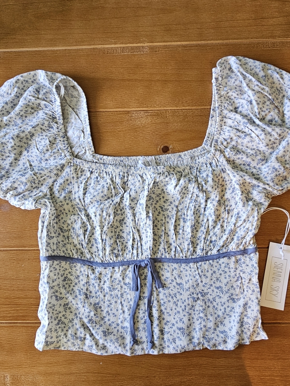 Sienna Sky Blue White Floral Scooped Neck Blouse Size Medium